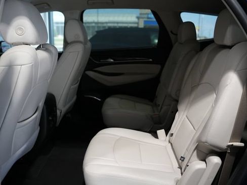 Used 2023 Buick Enclave Essence AWD/4WD image 16