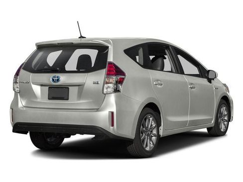 Used 2017 Toyota Prius V Four w/ Carpet Mat Package FWD image 2