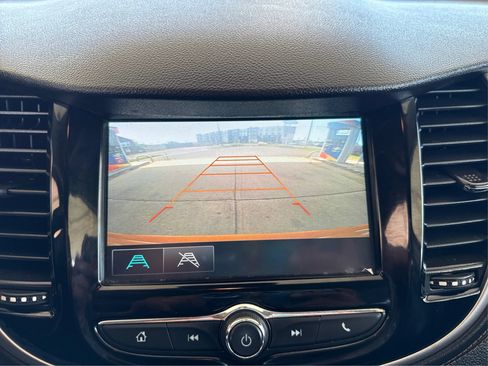 Used 2017 Chevrolet Trax LT w/ LT Convenience Package AWD/4WD image 24