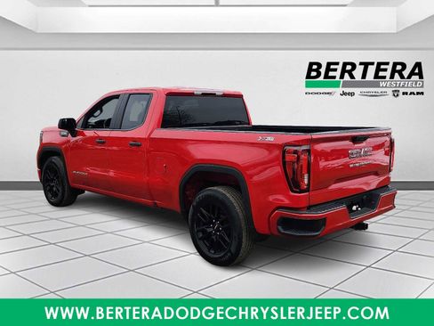 Used 2023 GMC Sierra 1500 Pro w/ Graphite Edition image 4