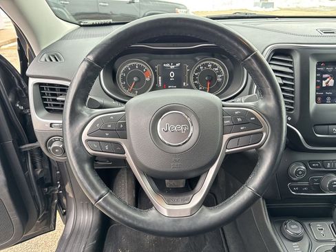 Used 2021 Jeep Cherokee Latitude Plus image 9