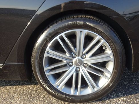 Used 2018 Genesis G80 3.8 AWD/4WD image 19