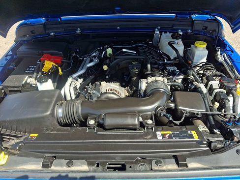 Used 2023 Jeep Gladiator Overland AWD/4WD image 28