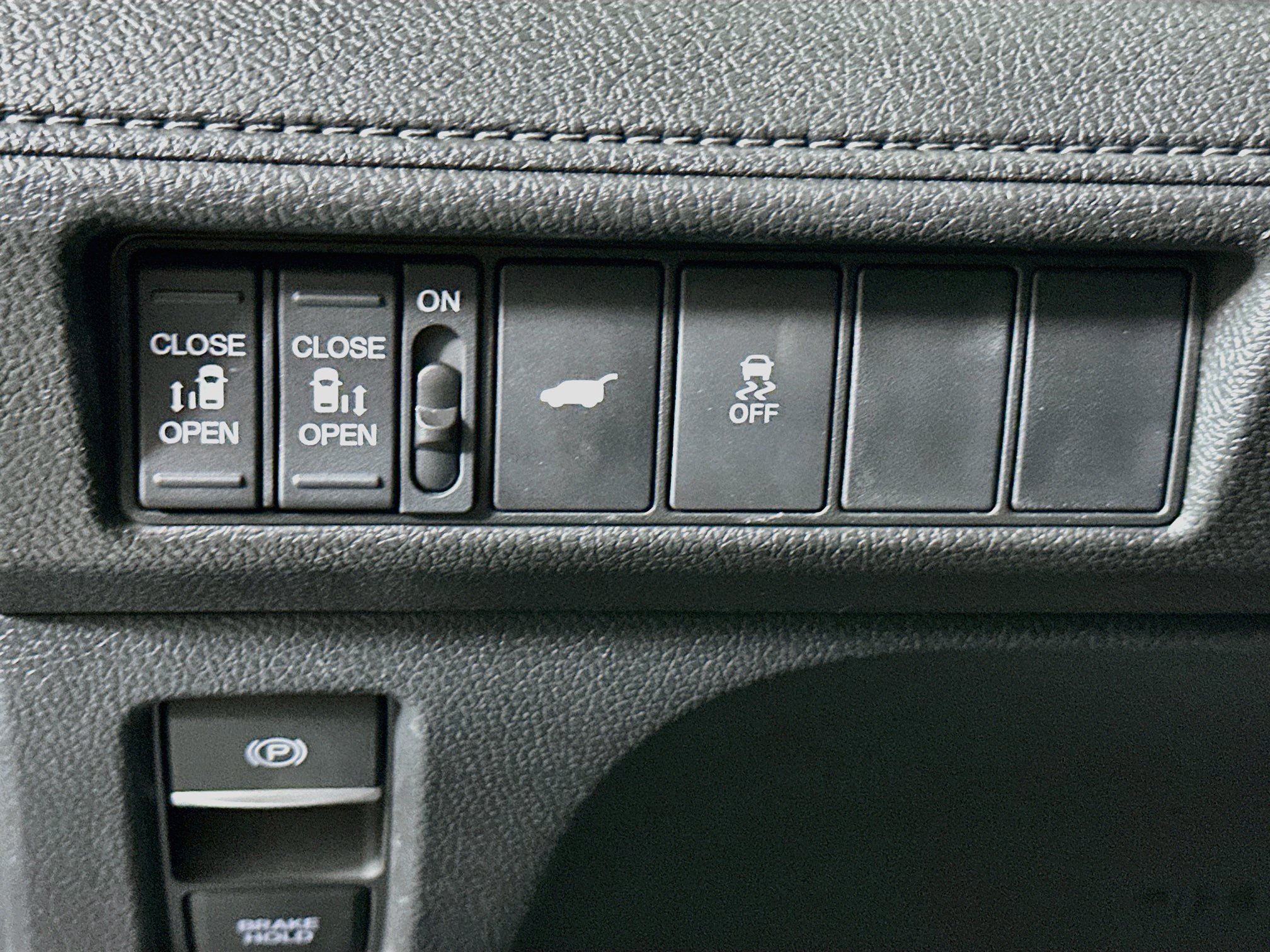 Used 2025 Honda Odyssey Sport-L image 17