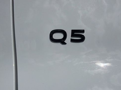 New 2025 Audi Q5 Premium Plus image 11