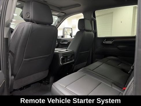 Used 2026 GMC Sierra 2500 Denali w/ Technology Package AWD/4WD image 12