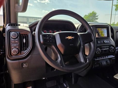 Used 2024 Chevrolet Silverado 1500 Custom AWD/4WD image 11