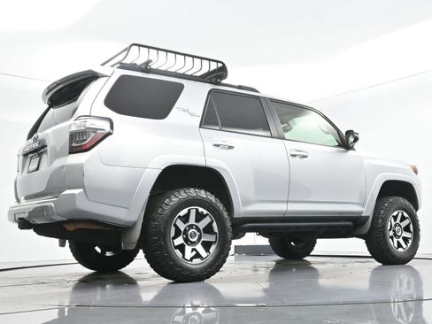 Used 2019 Toyota 4Runner TRD Off-Road Premium AWD/4WD image 57