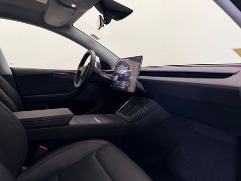 Used 2026 Tesla Model Y AWD image 18