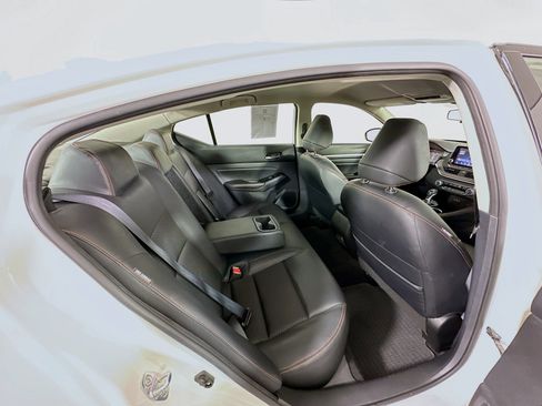 Used 2024 Nissan Altima 2.5 SR image 28