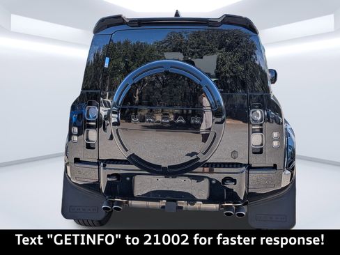 Used 2023 Land Rover Defender 110 V8 image 5