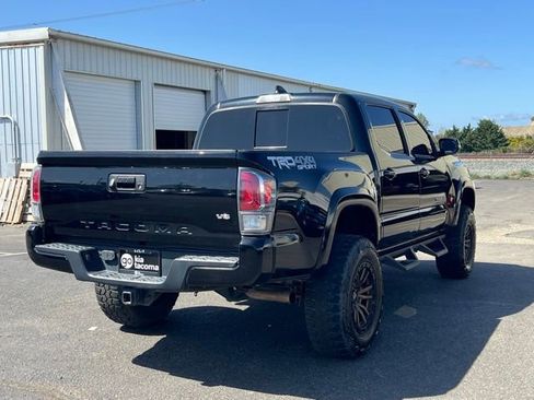 Used 2020 Toyota Tacoma TRD Sport AWD/4WD image 5