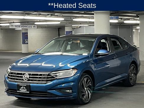 Used 2019 Volkswagen Jetta SEL Premium image 3