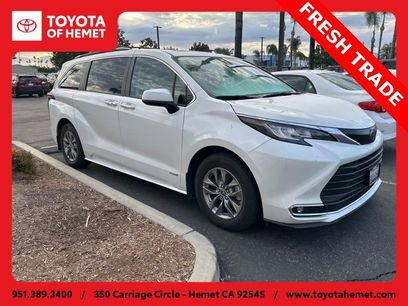 Used 2021 Toyota Sienna XLE