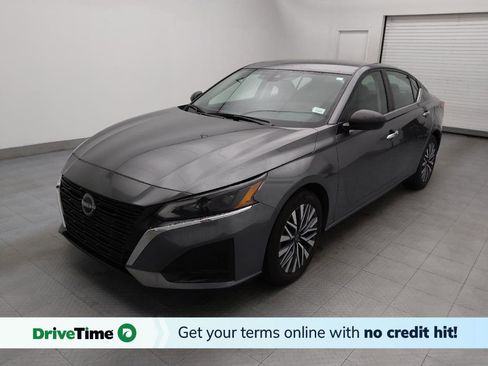 Used 2024 Nissan Altima 2.5 SV image 1