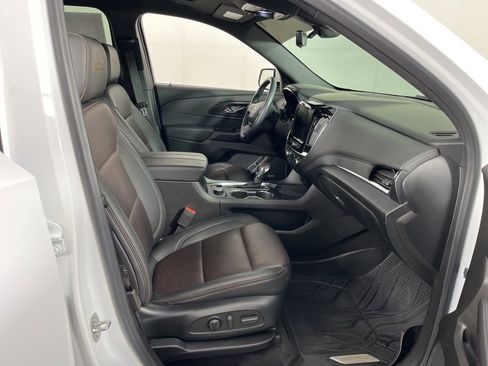 Certified 2023 Chevrolet Traverse High Country w/ LPO, Floor Liner Package image 6