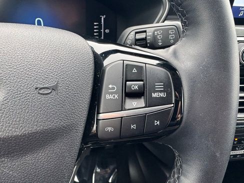 Certified 2023 Ford Escape Active AWD/4WD image 24