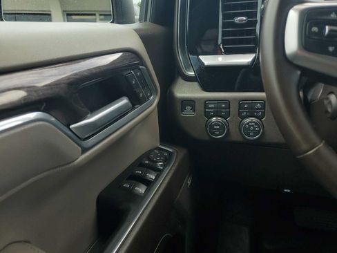 Used 2024 Chevrolet Silverado 1500 LTZ w/ Z71 Off-Road Package AWD/4WD image 21