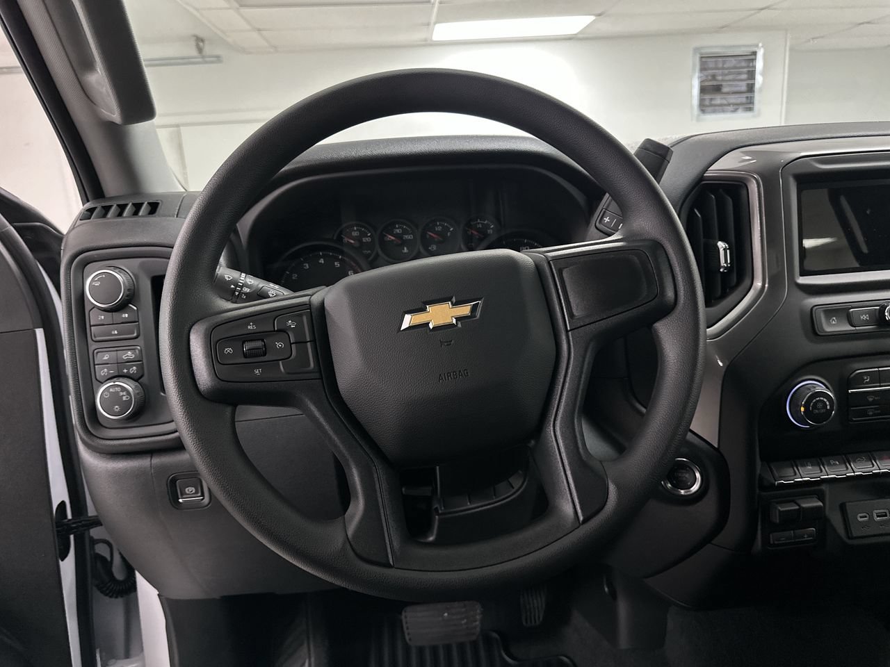 New 2026 Chevrolet Silverado 2500 Custom w/ Custom Value Package AWD/4WD image 13
