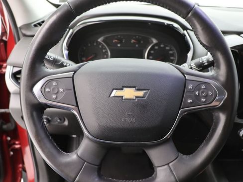 Used 2020 Chevrolet Traverse LT image 17