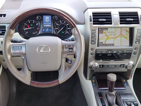 Used 2017 Lexus GX 460 AWD/4WD image 22