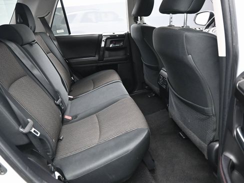 Used 2024 Toyota 4Runner TRD Off-Road image 31