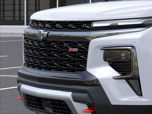New 2026 Chevrolet Traverse Z71 w/ Driver Confidence Package image 13