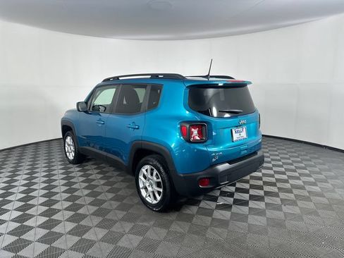 Certified 2021 Jeep Renegade Latitude w/ Convenience Group AWD/4WD image 9