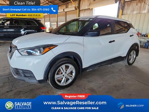 Used 2020 Nissan Kicks S image 1