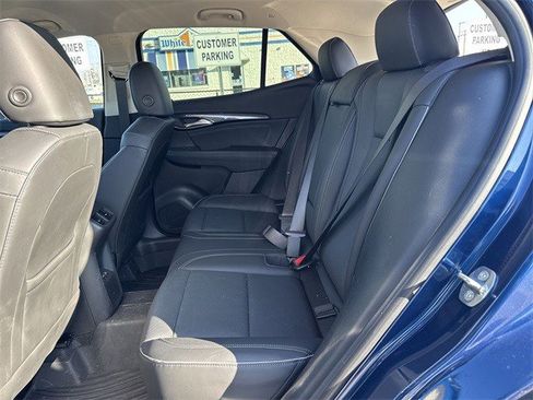 Used 2023 Buick Envision Essence image 27