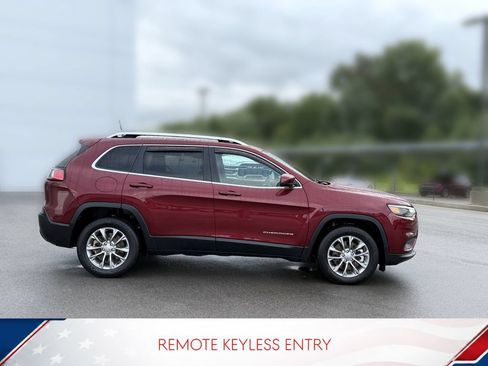 Used 2021 Jeep Cherokee Latitude Lux w/ Comfort/Convenience Group FWD image 4