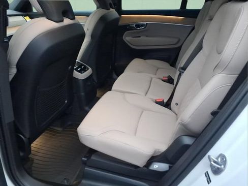 New 2026 Volvo XC90 T8 Plus w/ Protection Package Premier AWD/4WD image 11