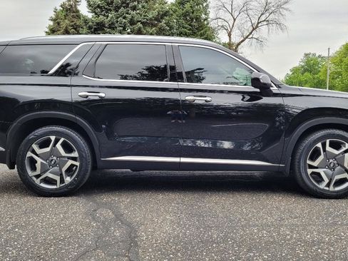 Used 2024 Hyundai Palisade Limited FWD image 5