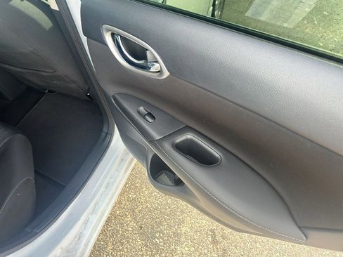 Used 2019 Nissan Sentra SV image 18