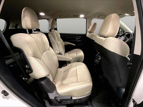 Used 2025 Subaru Ascent Premium AWD/4WD image 18