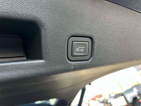 New 2026 GMC Acadia Denali Ultimate w/ LPO, Floor Liner Package image 19