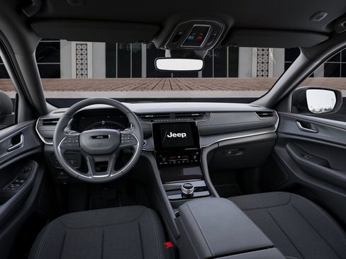 New 2026 Jeep Grand Cherokee L Laredo image 14