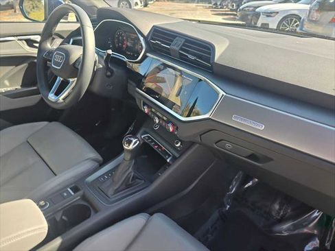 Used 2024 Audi Q3 2.0T Premium Plus w/ Premium Plus Package image 12