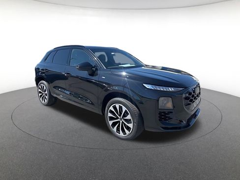 New 2026 Audi Q3 quattro 2.0T AWD/4WD image 1