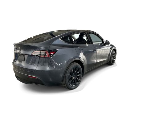 Certified 2023 Tesla Model Y Long Range AWD/4WD image 6