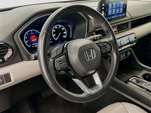 Used 2023 Honda Pilot EX-L image 18