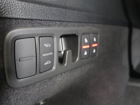 Used 2025 Audi Q7 3.0T Premium Plus w/ Premium Plus Package image 16