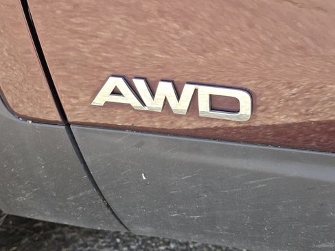 Used 2017 Kia Sorento AWD w/ LX Convenience Package image 4