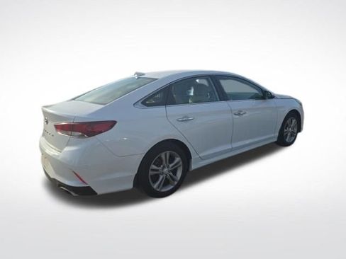 Used 2019 Hyundai Sonata SEL w/ Tech Package 02 FWD image 3