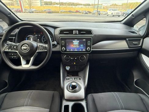 Used 2023 Nissan Leaf S image 3