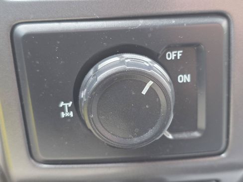 Used 2019 Ford F150 XLT w/ Equipment Group 302A Luxury RWD image 15