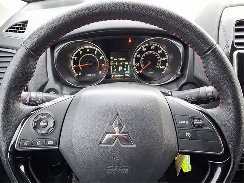 Used 2024 Mitsubishi Outlander Sport LE image 18