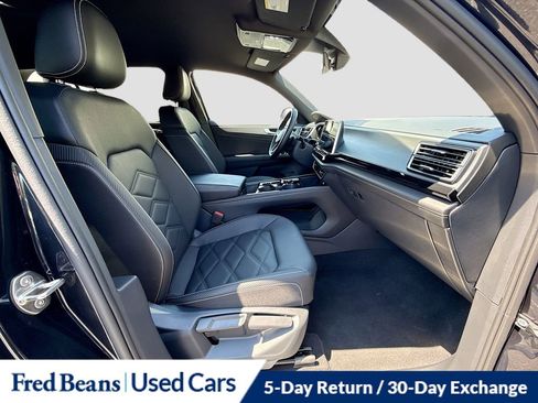 Used 2025 Volkswagen Atlas Cross Sport SE AWD/4WD image 29