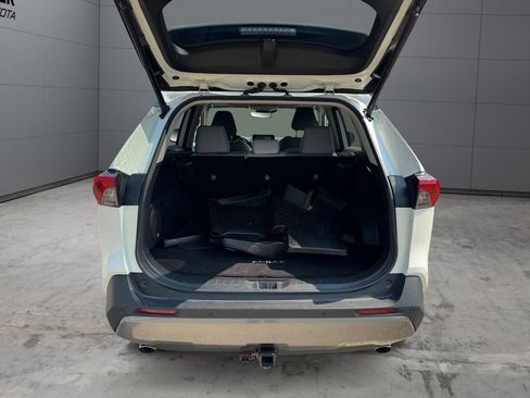 Used 2021 Toyota RAV4 Limited AWD/4WD image 19
