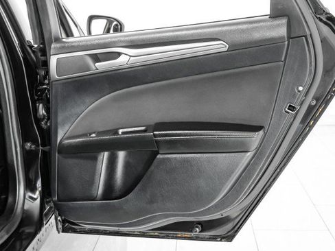 Used 2020 Ford Fusion SE image 44